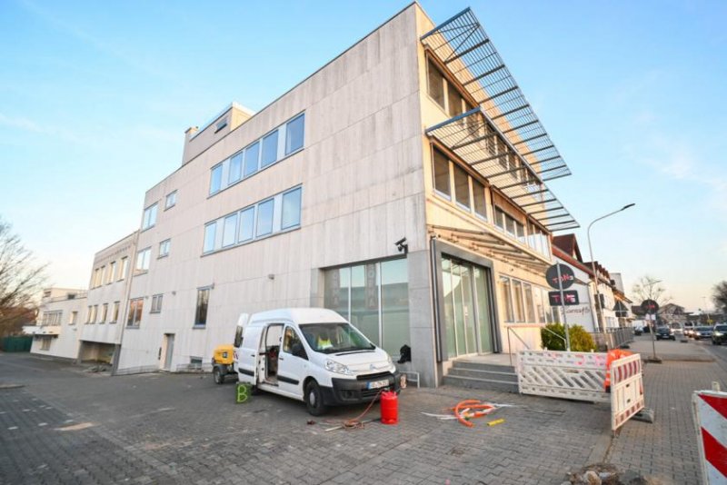 Babenhausen DIETZ! Büro-, Praxis oder sonstige Gewerberäume - zentrale Lage von Babenhausen! Fitnessstudio im EG Gewerbe mieten