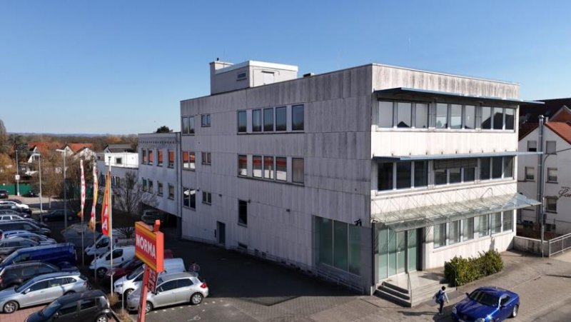 Babenhausen DIETZ! Büro-, Praxis oder sonstige Gewerberäume - zentrale Lage von Babenhausen! Fitnessstudio im EG Gewerbe mieten