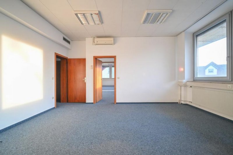 Babenhausen DIETZ! Büro-, Praxis oder sonstige Gewerberäume - zentrale Lage von Babenhausen! Fitnessstudio im EG Gewerbe mieten