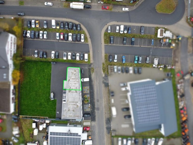 Babenhausen DIETZ: Gehobene 3-Zimmer Büro- Praxisfläche mit hochwertiger Einbauküche, Tageslichtbad, Kunden-WC! Gewerbe mieten