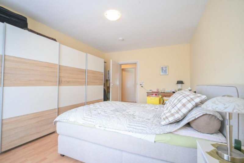 Babenhausen DIETZ: Gepflegte Obergeschosswohnung mit Balkon und Stellplatz in Babenhausen - Hergershausen. Wohnung mieten