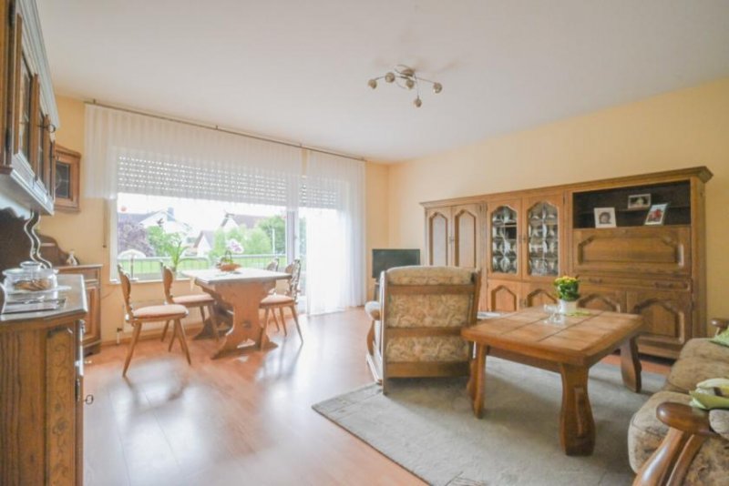 Babenhausen DIETZ: Gepflegte Obergeschosswohnung mit Balkon und Stellplatz in Babenhausen - Hergershausen. Wohnung mieten