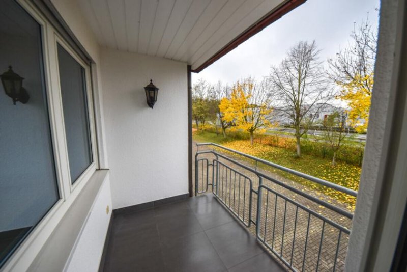 Babenhausen DIETZ: Neu renovierte Büroetage im ersten Obergeschoss zu vermieten! Gewerbegebiet Babenhausen! Gewerbe mieten