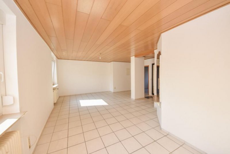 Münster (Landkreis Darmstadt-Dieburg) DIETZ: Einzugsbereite und renovierte 3-Zimmerwohnung in Münster zu vermieten! Wohnung mieten
