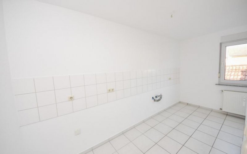 Münster (Landkreis Darmstadt-Dieburg) DIETZ: Einzugsbereite und renovierte 3-Zimmerwohnung im ersten Obergeschoss in Münster zu vermieten! Wohnung mieten