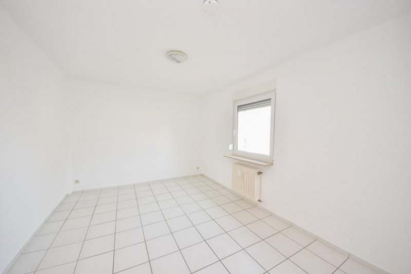 Münster (Landkreis Darmstadt-Dieburg) DIETZ: Einzugsbereite und renovierte 3-Zimmerwohnung in Münster zu vermieten! Wohnung mieten