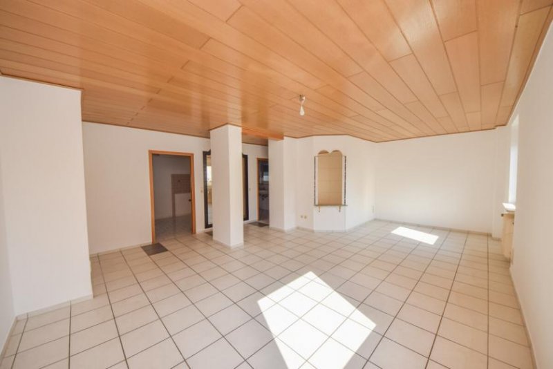 Münster (Landkreis Darmstadt-Dieburg) DIETZ: Einzugsbereite und renovierte 3-Zimmerwohnung in Münster zu vermieten! Wohnung mieten