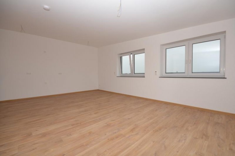 Münster (Landkreis Darmstadt-Dieburg) DIETZ: NEUBAU 3-Zimmer-Wohnung und Büro nur für Selbstständige! Wohnen und Arbeiten! Wohnung mieten