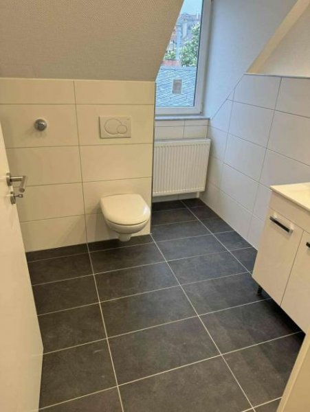 Wiesbaden Dachgeschoss in ruhiger, zentraler, Citylage Wohnung mieten