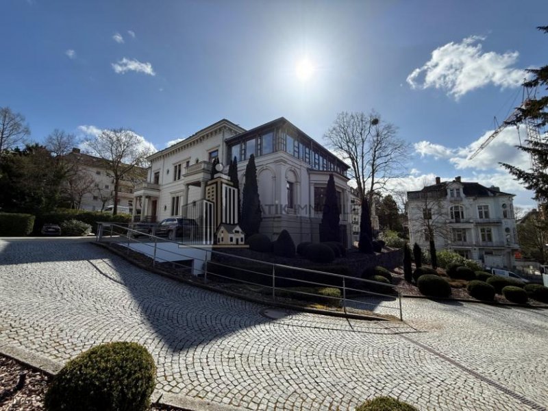 Wiesbaden ATIK: Historische Villa Sanssouci - Stilvolle Büroetagen mit Prestige - provisionsfrei Gewerbe mieten