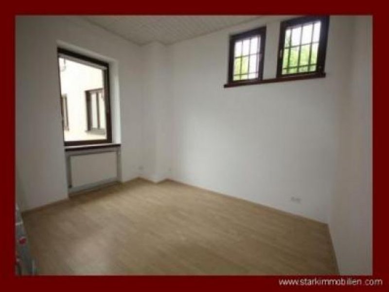 S.T.A.R.K. Immobilien - Individuelle und helle Wohnung mit EBK nähe Kurpark. Wohnung mieten