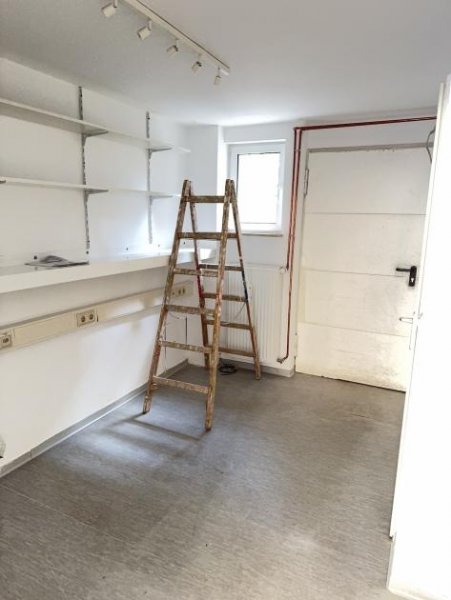 Wiesbaden Kleine Ladenfläche in hochfrequenter Lauflage von Wiesbaden-Biebrich Gewerbe mieten