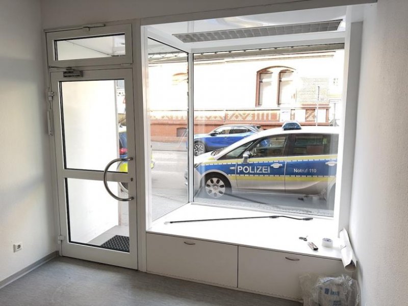 Wiesbaden Kleine Ladenfläche in hochfrequenter Lauflage von Wiesbaden-Biebrich Gewerbe mieten