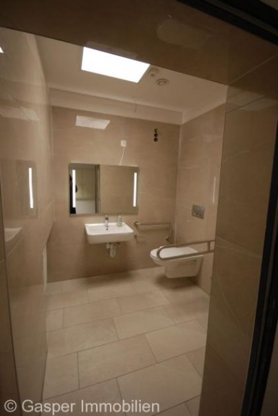 Raunheim Restaurant in Toplage – Stilvoll renoviert und bezugsfertig Gewerbe mieten