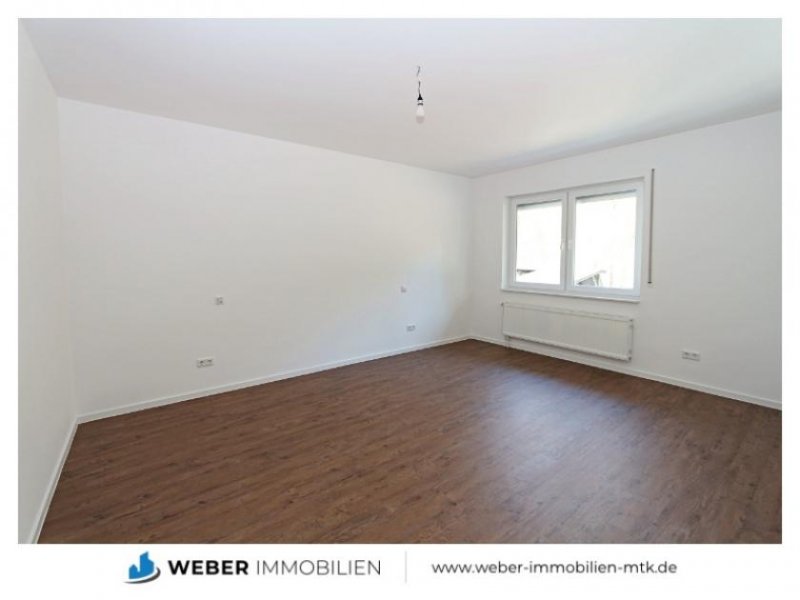 Hofheim am Taunus Kernsanierte 5 ZKB, schick und modern ausgestattet mit Balkon und TGL-Bad Wohnung mieten