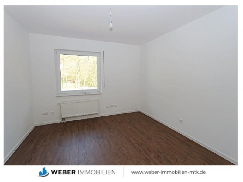 Hofheim am Taunus Kernsanierte 5 ZKB, schick und modern ausgestattet mit Balkon und TGL-Bad Wohnung mieten