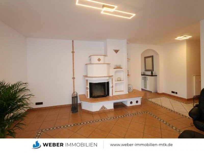 Hattersheim am Main Wunderschöne Wohnung (MÖBLIERT) mit KAMIN, zwei SONNEN-Balkonen, TGL-Bad und schicker EBK Wohnung mieten