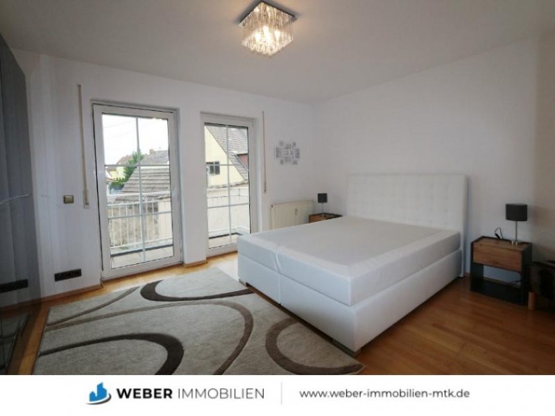 Hattersheim am Main Wunderschöne Wohnung (MÖBLIERT) mit KAMIN, zwei SONNEN-Balkonen, TGL-Bad und schicker EBK Wohnung mieten
