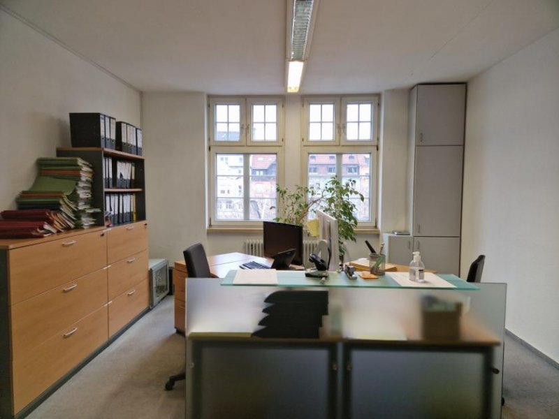 Saarbrücken Ein nettes, helles Büro in einem gediegenen Haus.,
zentral am Beethovenplatz Gewerbe mieten