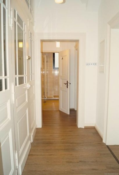 Saarbrücken Traumhafte Wohnung im Gründerzeit Anwesen mit Balkon und Einbauküche, in Saarbrücken am Reppersberg Wohnung mieten