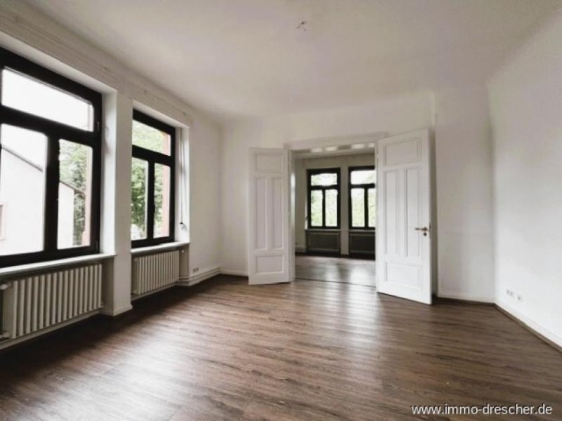 Saarbrücken Traumhafte Wohnung im Gründerzeit Anwesen mit Balkon und Einbauküche, in Saarbrücken am Reppersberg Wohnung mieten