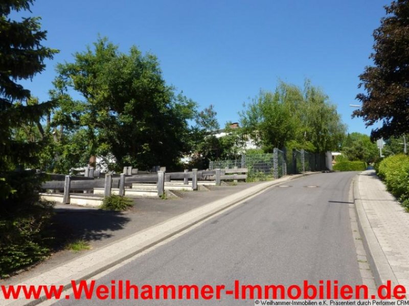 Saarbrücken Renoviert, mit Sonnenterrasse und Einbauküche --neues BAD mit Fenster-- Wohnung mieten