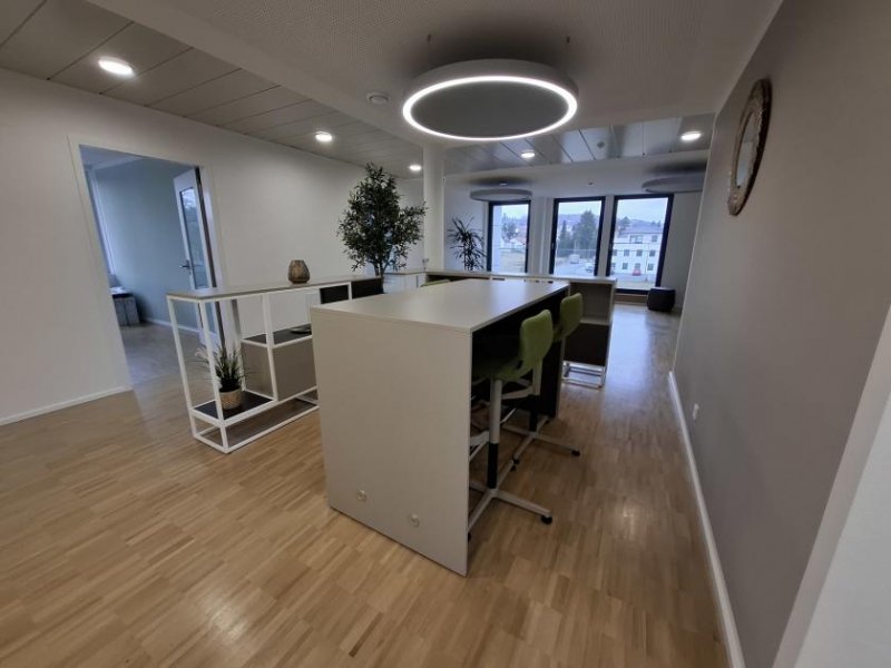 Spiesen-Elversberg Neue moderne Bürofläche mit 1A-Ausstattung, die keine Wünsche offen lässt - Erstbezug - eine Ebene Gewerbe mieten