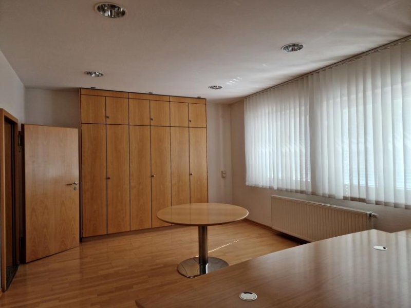 Marpingen Sehr Gediegene Büro- und Praxisräume in Urexweiler, einzugsbereit - teilbar - Gewerbe mieten