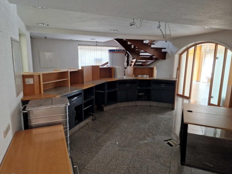 Marpingen Sehr Gediegene Büro- und Praxisräume in Urexweiler, einzugsbereit - teilbar - Gewerbe mieten