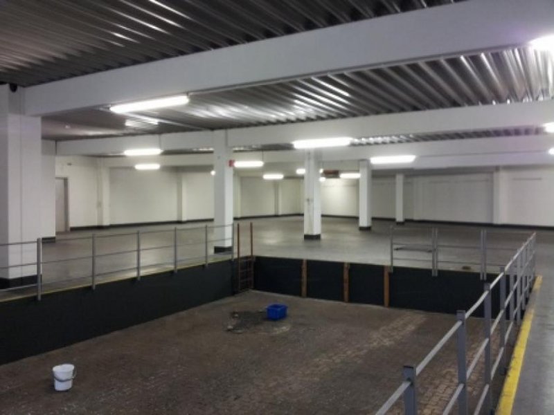 Saarlouis Saubere Halle für Lager und Produktion in logistischer TOP-Lage Gewerbe mieten