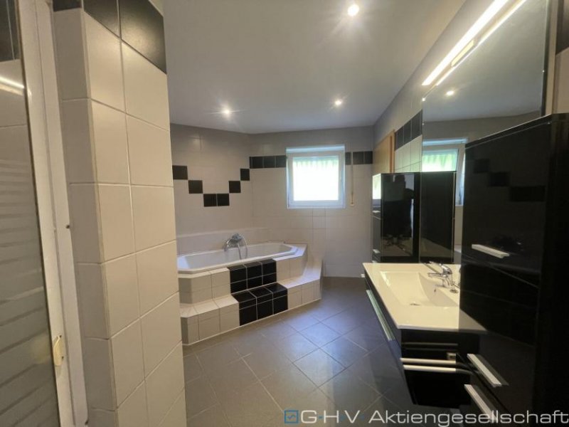 Oberarnbach huge apartment in Oberarnbach 3Br, open living-room, POOL Wohnung mieten