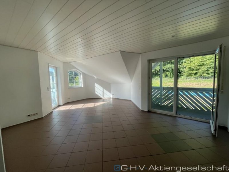 Oberarnbach huge apartment in Oberarnbach 2Br, open living-room, 2 balconies Wohnung mieten