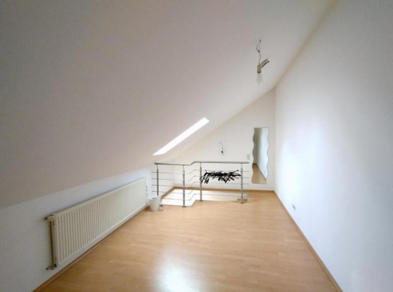 Frankenthal (Pfalz) ObjNr:3928 - Moderne Maisonettenwohnung; 2 Schlafzimmer, Küche, Diele, 2 Bäder und großes Wohnzimmer mit Balkon Wohnung