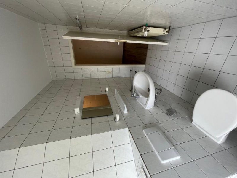 Kirchheimbolanden EUPORA® Immobilien: 2 Zimmer-Wohnung auf dem Kupferberg mit Balkon. Wohnung mieten