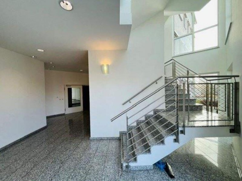 Kirchheimbolanden EUPORA® Immobilien: Moderne Gewerbe-/Bürofläche in Kirchheimbolanden. Gewerbe mieten