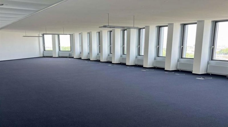 Mannheim ATIK: Exklusivität mit atemberaubendem Panorama - Repräsentative Büroflächen im Victoria-Turm Gewerbe mieten