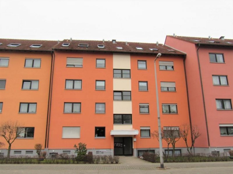 Mannheim 2 - Zimmer - Dachgeschosswohnung mit 72 m² Wohnfläche und Loggia Wohnung mieten