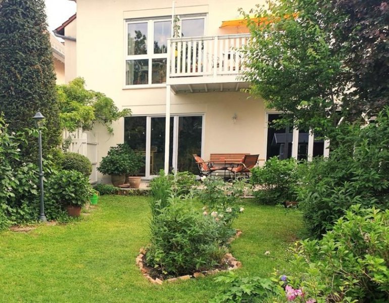 Heddesheim Helle, großzügige 3 Zimmerwohnung mit Terrasse in Heddesheim Wohnung mieten