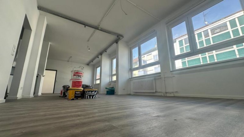 Stuttgart Loft - Atelier - Wohnung in cooler Umgebung in der Wunnensteinstr. im Osten Wohnung mieten