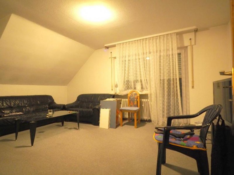 Stuttgart 3 Zi., DG, mit Balkon, ca. 72 m², frisch gestrichen in ruhiger Lage in S-Kaltental Wohnung mieten