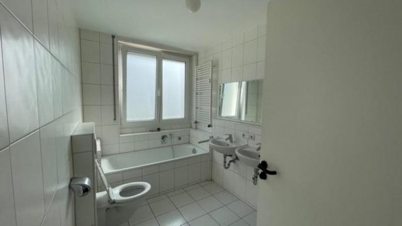 Böblingen Gardenapartment 3 room (2 Br) apartment in Böblingen - available in some days! Wohnung mieten