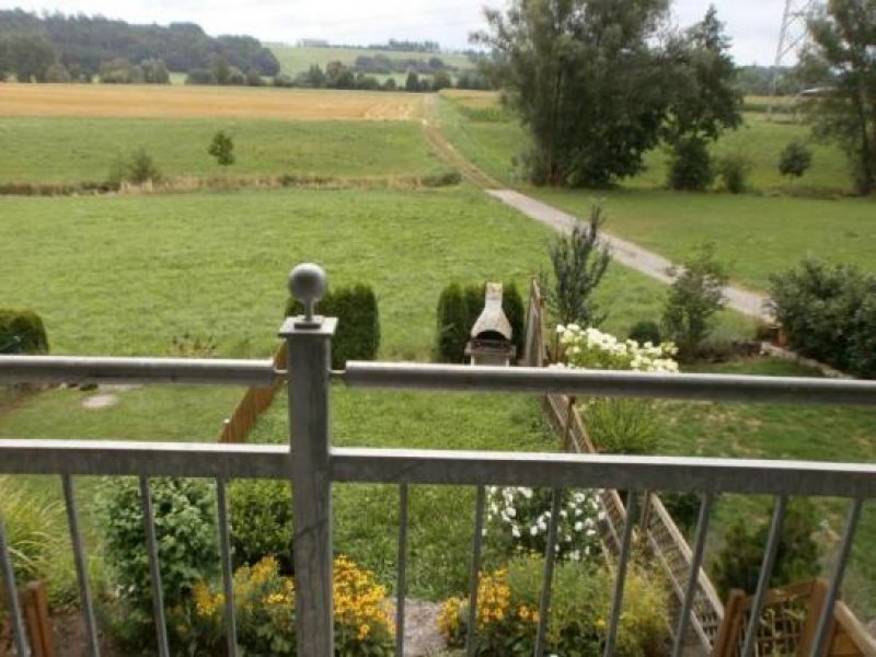 Holzgerlingen 5 Zimmer - Balkon - Terrasse - 2 Bäder - Einbauküche - Garten - Carport!!! Wohnung mieten