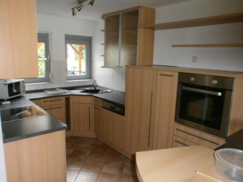 Holzgerlingen 5 Zimmer - Balkon - Terrasse - 2 Bäder - Einbauküche - Garten - Carport!!! Wohnung mieten