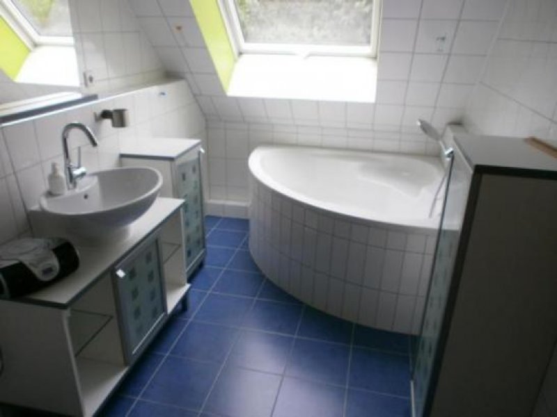 Holzgerlingen 5 Zimmer - Balkon - Terrasse - 2 Bäder - Einbauküche - Garten - Carport!!! Wohnung mieten