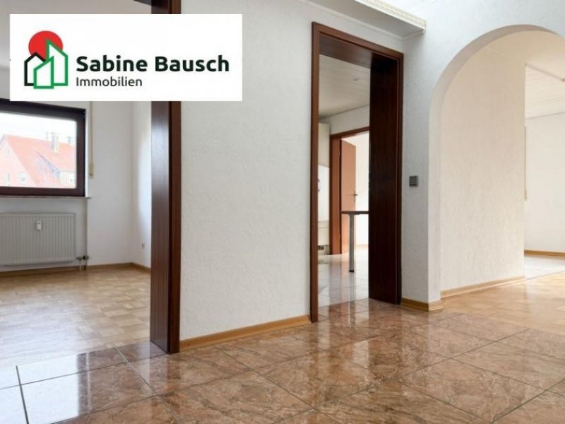 Plüderhausen 81 m² Wohnfläche, Kamin, 2 Balkone & Garage Wohnung mieten