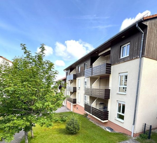 Dobel Wie Urlaub: 1-Zimmer Wohnung mit Balkon und Garage Wohnung mieten