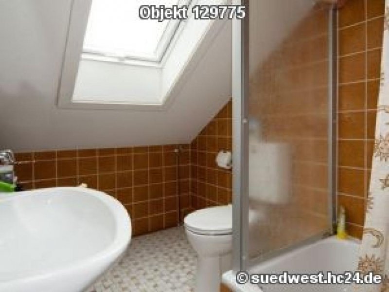 Rastatt Rastatt: Möblierte Zweizimmer-Dachgeschosswohnung Wohnung mieten