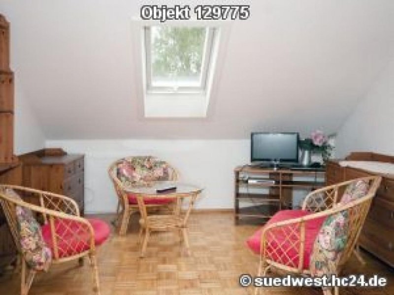 Rastatt Rastatt: Möblierte Zweizimmer-Dachgeschosswohnung Wohnung mieten