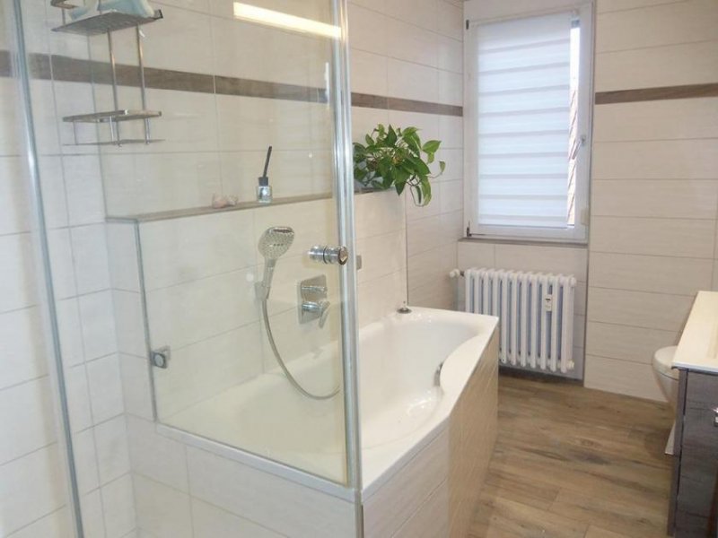 Durmersheim Erstbezug nach Sanierung Riesen 4,5 Zi Whg Balkon 135qm 2 Bäder Wohnung mieten