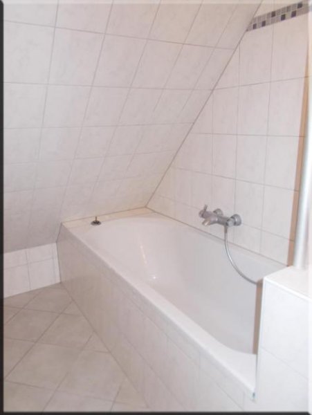 Durmersheim Große helle 3 Zimmer Whg auf 90qmt mit EBK nur noch Möbel Einstellen ! Wohnung mieten